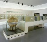 glass-showcase-02